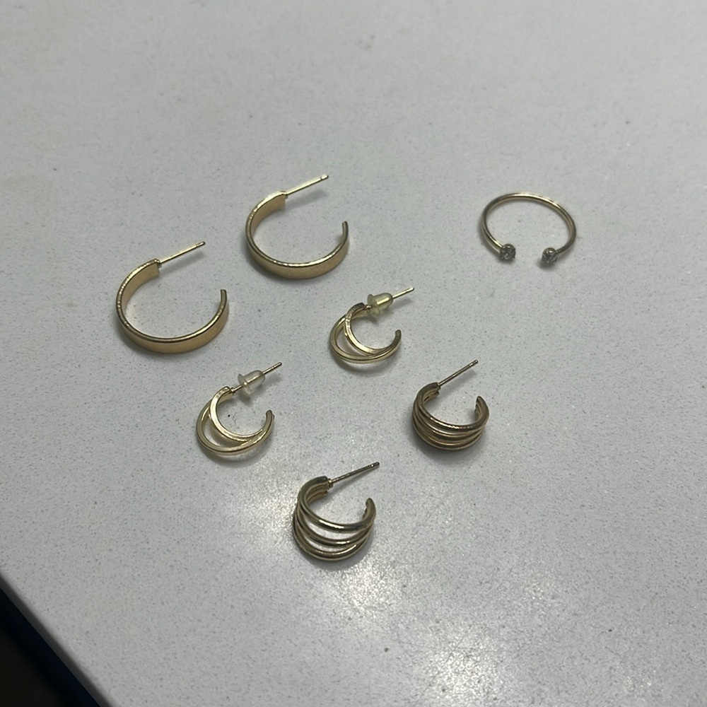 Bohemian Gold Earring Set 💛 Lot 1